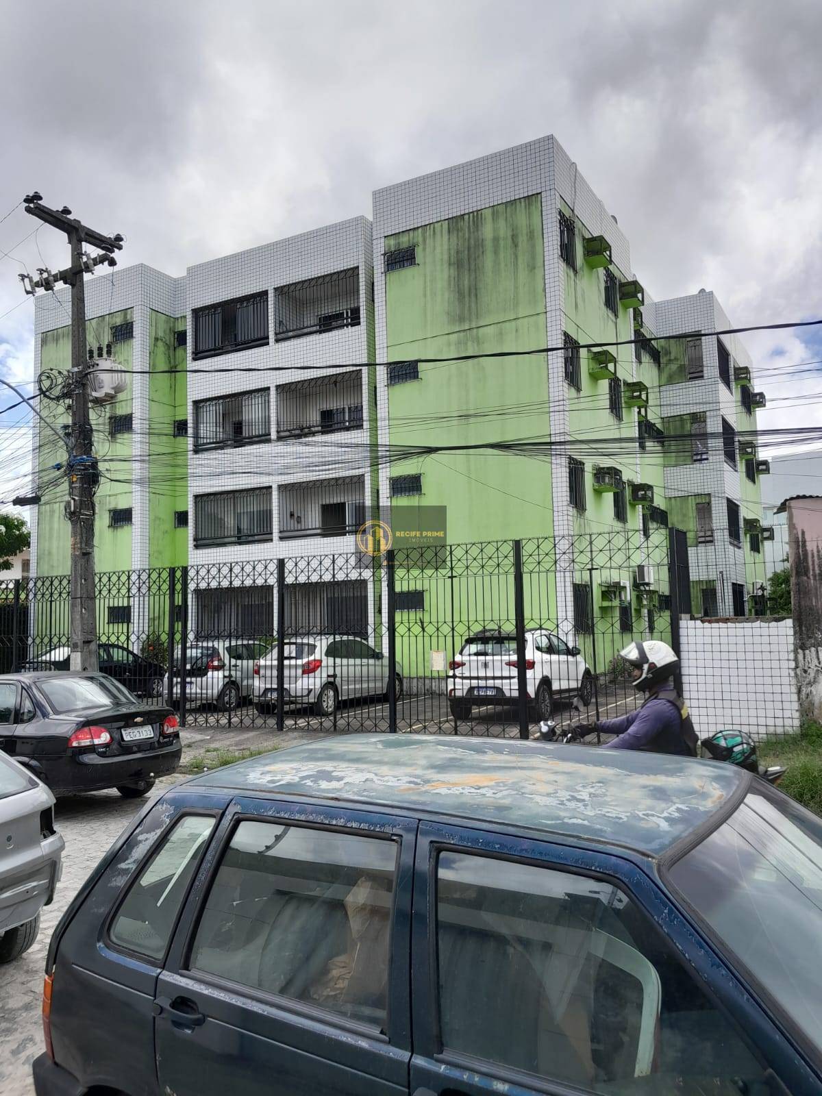 Apartamento à venda, no Ed. Umburanas,  em Recife, Bongi, com 3 quartos, 88m²